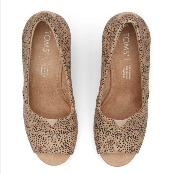 TOMS Michelle Peep Toe Stacked Wedge Heel Sand Tiny Cheetah Print Sz 9.5 - Picture 14 of 15